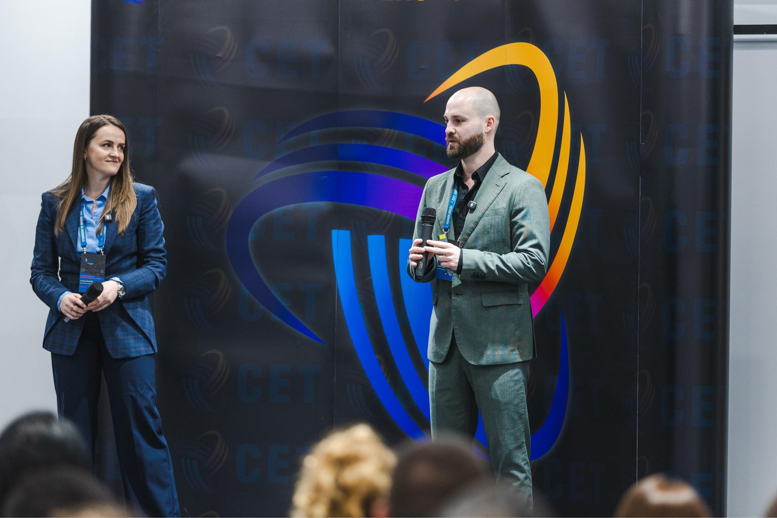 098A1282.jpg