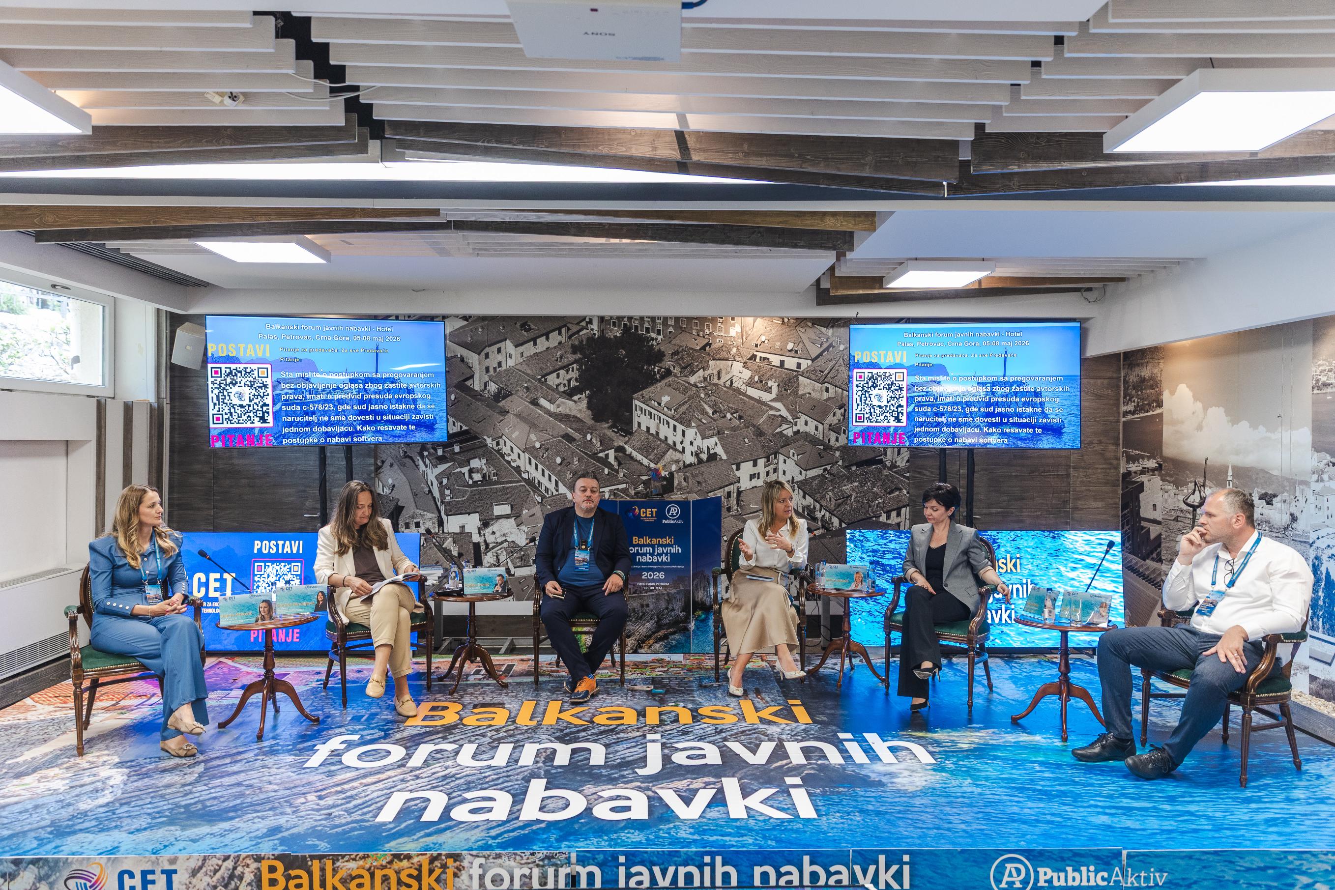 098A1884.jpg